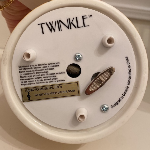 🎁gift idea🎁 Twinkle crystal ball ✨ - Picture 4 of 6